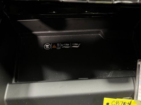 Used 2025 Chevrolet Tahoe Z71 image 32