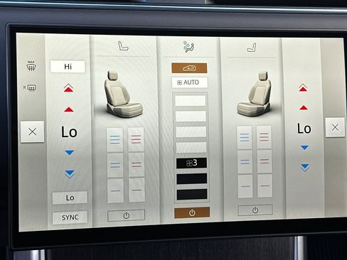 New 2025 Land Rover Range Rover SE image 20