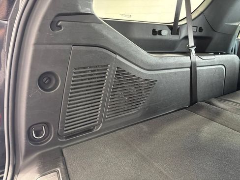 Used 2025 GMC Yukon XL Denali AWD/4WD image 67
