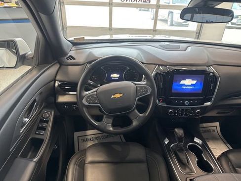 Used 2022 Chevrolet Traverse LT AWD/4WD image 24