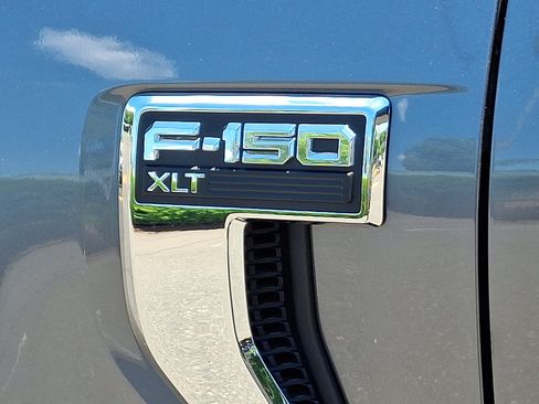 Certified 2022 Ford F150 XLT w/ XTR Package AWD/4WD image 30