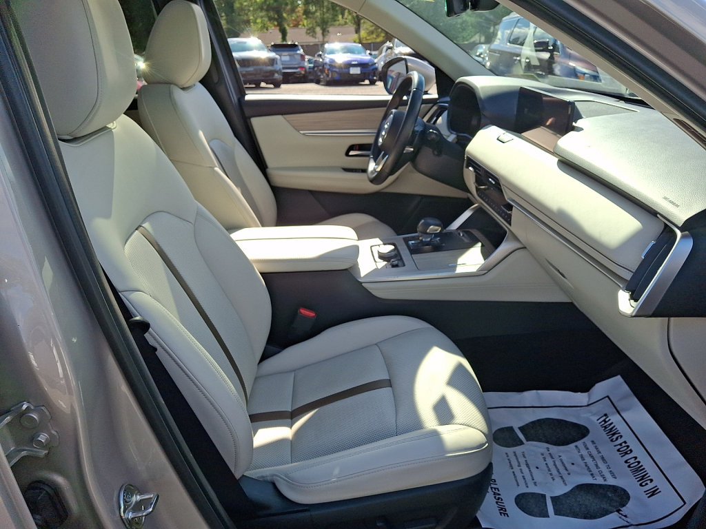 Used 2024 MAZDA CX-90 Plug-In Hybrid w/ Premium Plus AWD/4WD image 11