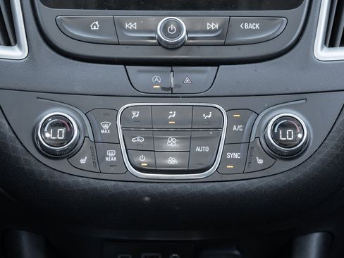 Used 2024 Chevrolet Malibu LT image 35