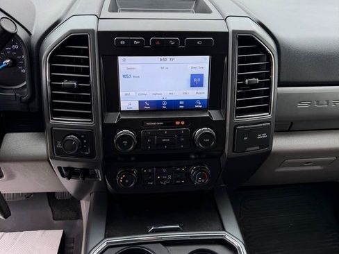 Used 2021 Ford F250 XLT w/ XLT Premium Package AWD/4WD image 11