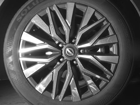 Used 2025 Nissan Altima 2.5 SV FWD image 13