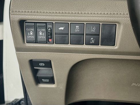 Used 2018 Honda Odyssey EX-L image 16