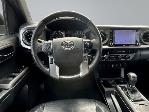 Used 2023 Toyota Tacoma Limited AWD/4WD image 10