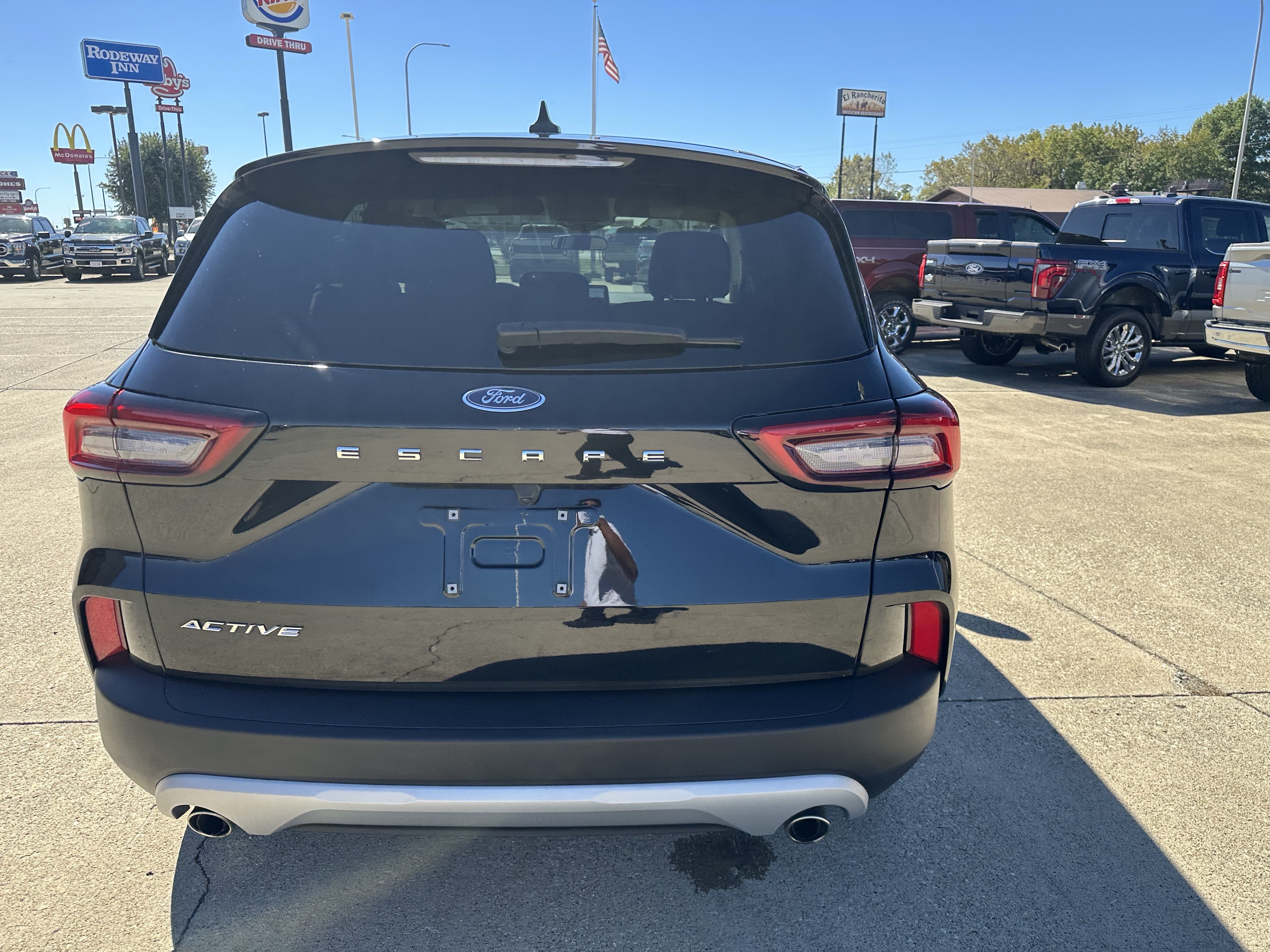 Used 2026 Ford Escape Active FWD image 8