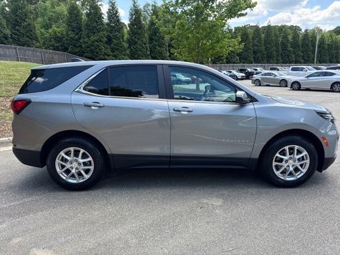 Used 2024 Chevrolet Equinox LT FWD image 8
