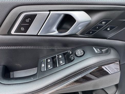 Used 2020 BMW X5 M50i w/ Executive Package AWD/4WD image 10