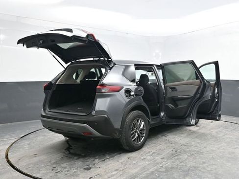 Used 2023 Nissan Rogue S image 38