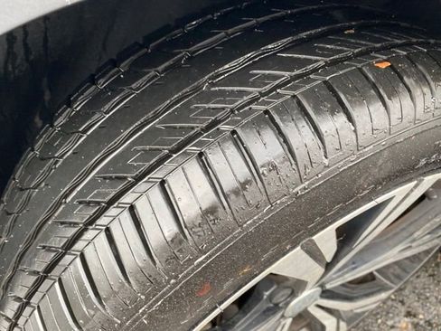 Used 2022 Volkswagen Passat 2.0T image 22