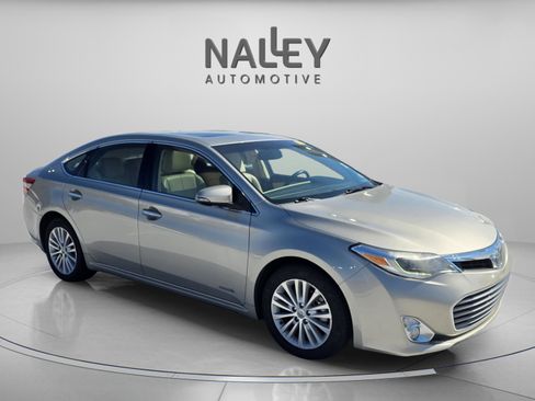 Used 2015 Toyota Avalon Limited image 4