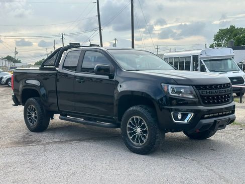Used 2018 Chevrolet Colorado Z71 AWD/4WD image 9