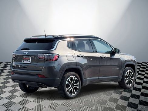 Used 2022 Jeep Compass Limited w/ Sun and Sound Group AWD/4WD image 6