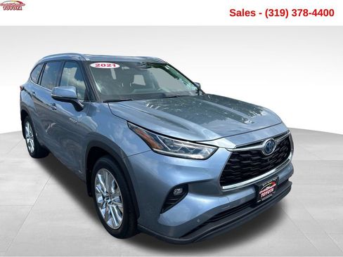 Used 2021 Toyota Highlander Limited AWD/4WD image 9