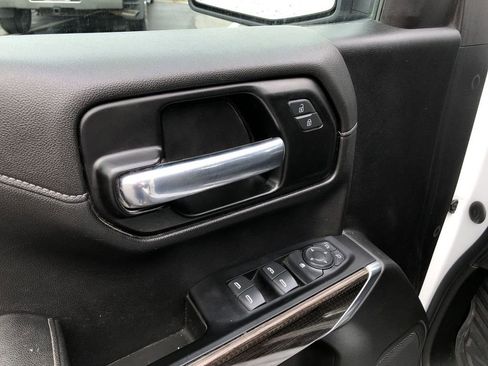 Used 2022 Chevrolet Silverado 1500 RST AWD/4WD image 12