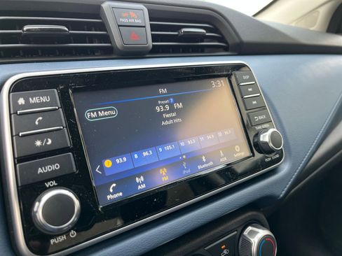 Used 2025 Nissan Versa SV image 20