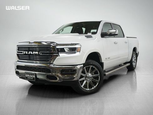 Used 2022 RAM 1500 Laramie AWD/4WD image 1