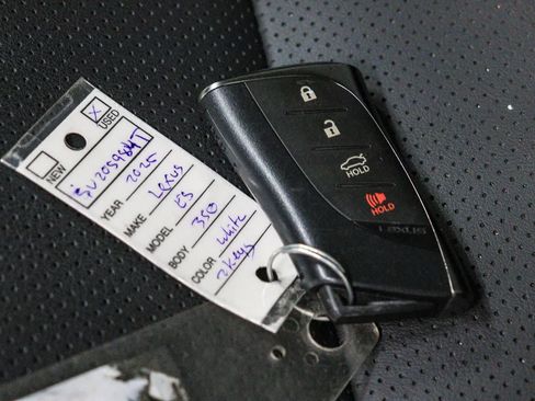 Used 2025 Lexus ES 350 w/ Accessory Package (Z2) FWD image 30