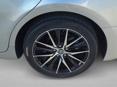 Used 2024 Toyota Camry SE FWD image 6