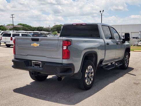 Used 2025 Chevrolet Silverado 2500 Custom w/ Custom Value Package AWD/4WD image 4