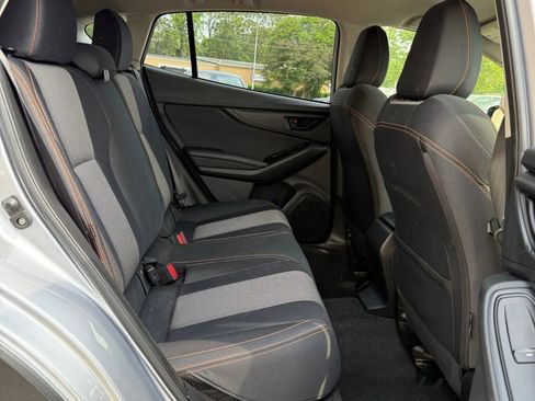 Used 2021 Subaru Crosstrek 2.0i Premium image 16