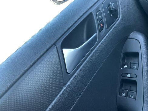Used 2013 Volkswagen Jetta S FWD image 16