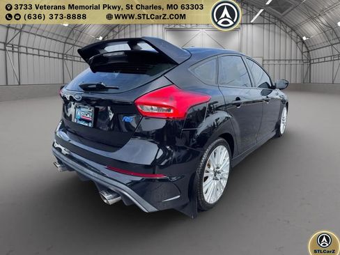 Used 2017 Ford Focus RS AWD/4WD image 3