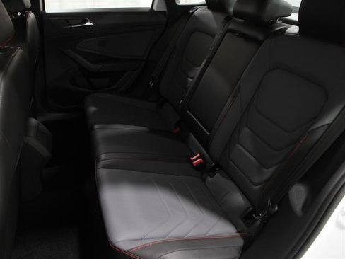 Used 2025 Volkswagen Jetta GLI Autobahn image 18