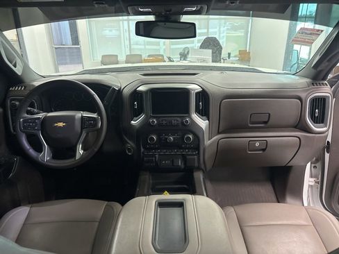 Used 2022 Chevrolet Silverado 1500 LTZ AWD/4WD image 12