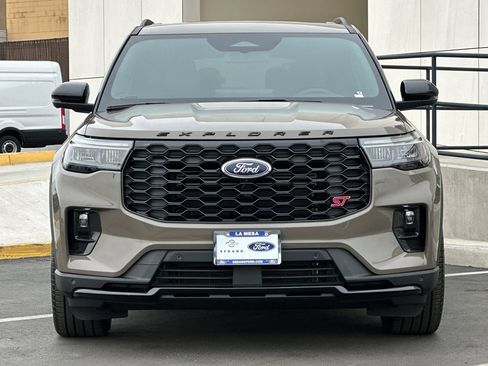 New 2026 Ford Explorer ST w/ Sun And Sound Package AWD/4WD image 8