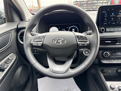 Used 2022 Hyundai Kona Limited image 16