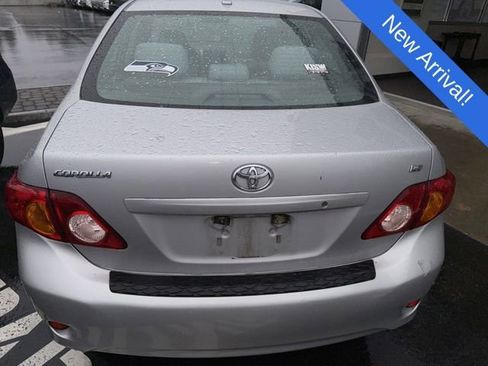 Used 2010 Toyota Corolla LE image 9
