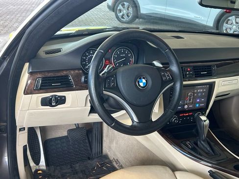 Used 2010 BMW 328i Convertible RWD image 28