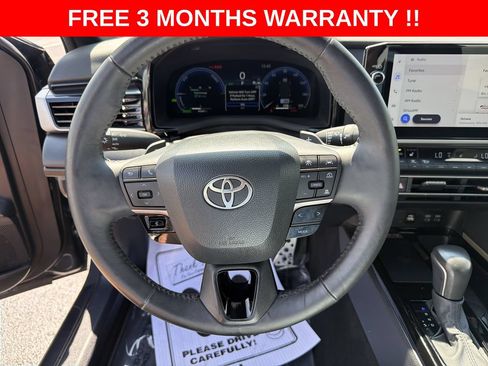 Used 2025 Toyota Camry XSE AWD/4WD image 15