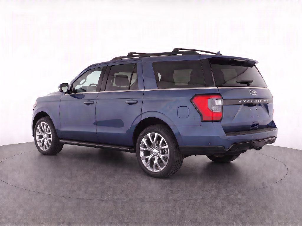 Used 2019 Ford Expedition Limited w/ Equipment Group 303A AWD/4WD image 3