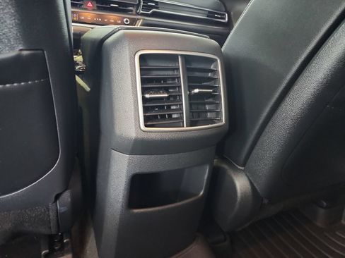 Used 2024 Kia Sportage EX FWD image 26