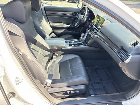 Used 2022 Honda Accord Sport Special Edition image 9