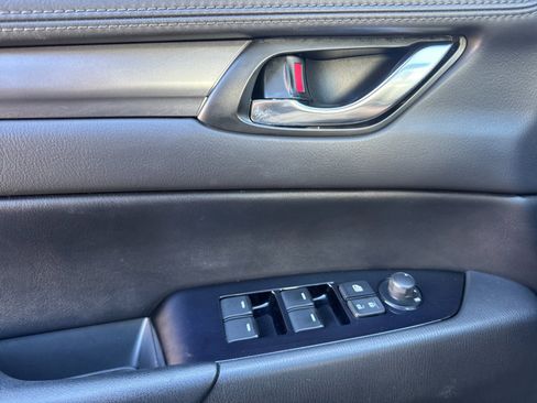 Used 2020 MAZDA CX-5 Touring image 11