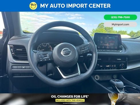 Used 2021 Nissan Rogue SV AWD/4WD image 9