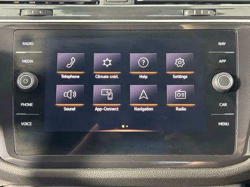 Used 2022 Volkswagen Tiguan SEL R-Line image 19