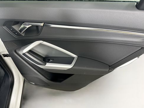 Used 2023 Audi Q3 2.0T Premium image 29