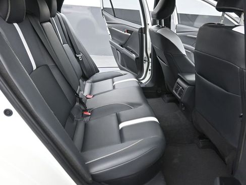 Used 2025 Toyota Camry SE image 10