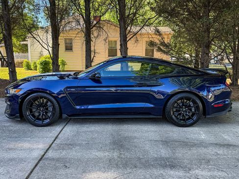 Used 2018 Ford Mustang Shelby GT350 image 18