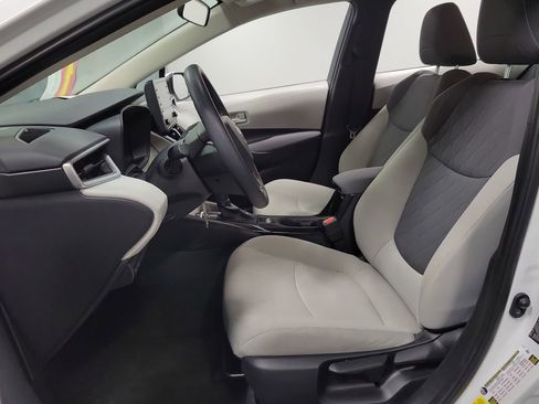 Used 2022 Toyota Corolla LE FWD image 13