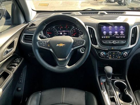 Used 2024 Chevrolet Equinox Premier image 5