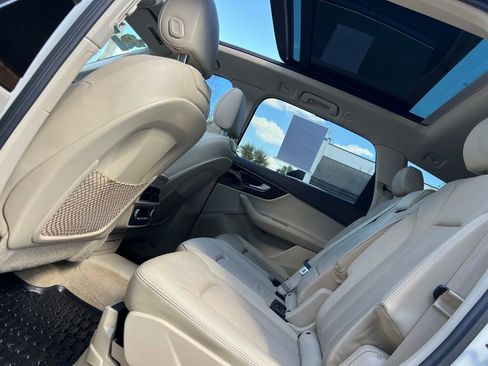 Used 2017 Audi Q7 3.0T Premium Plus w/ Premium Plus Package image 42