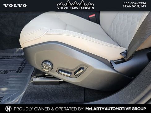 New 2026 Volvo XC60 B5 Plus w/ Protection Package Premier AWD/4WD image 11