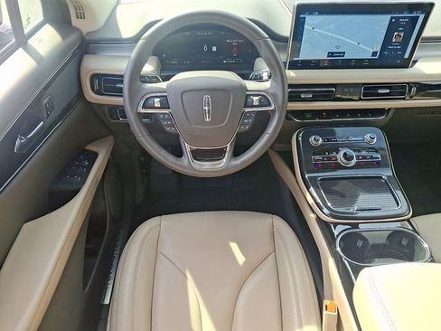 Certified 2023 Lincoln Nautilus AWD w/ Premium Package image 11